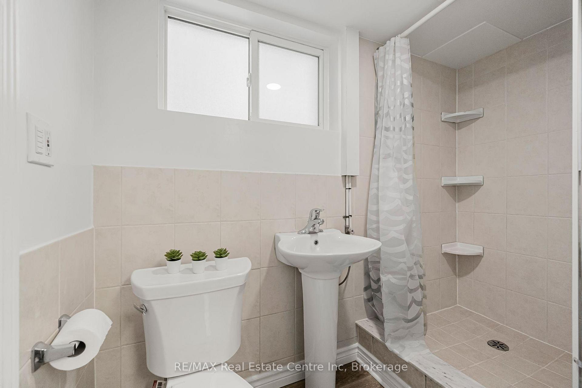 Photo 26 of 21 Normandy Drive, Guelph, St. George's — HOMEH