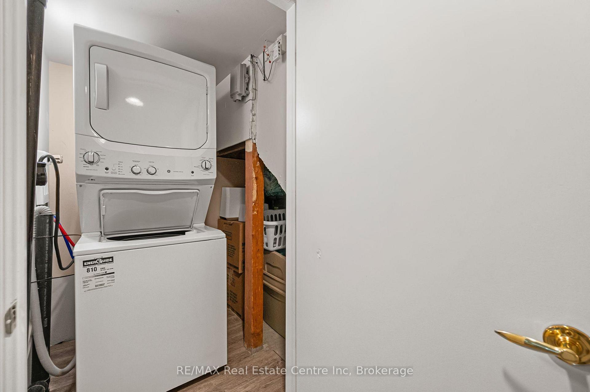 Photo 27 of 21 Normandy Drive, Guelph, St. George's — HOMEH