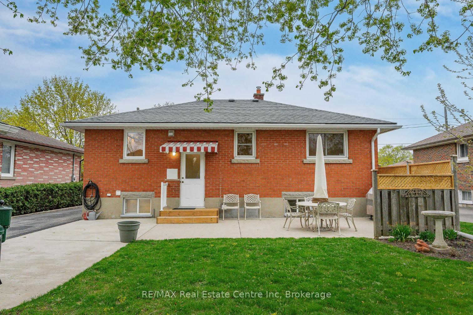 Photo 28 of 21 Normandy Drive, Guelph, St. George's — HOMEH