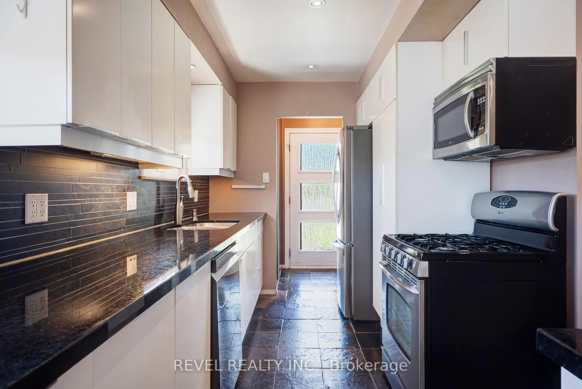 Photo 9 of 44 Marblehead Crescent, Brampton, Central Park — HOMEH