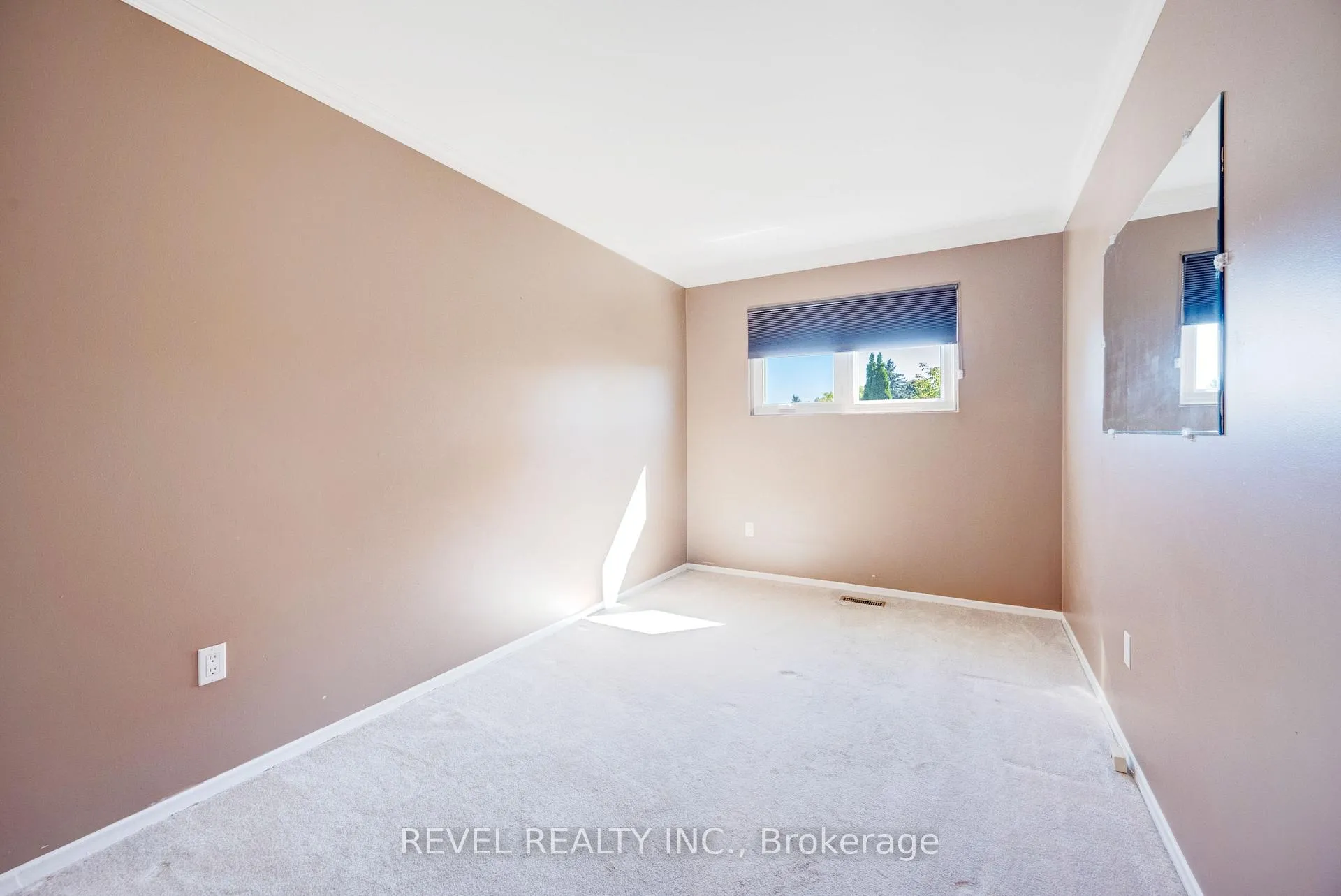Photo 16 of 44 Marblehead Crescent, Brampton, Central Park — HOMEH