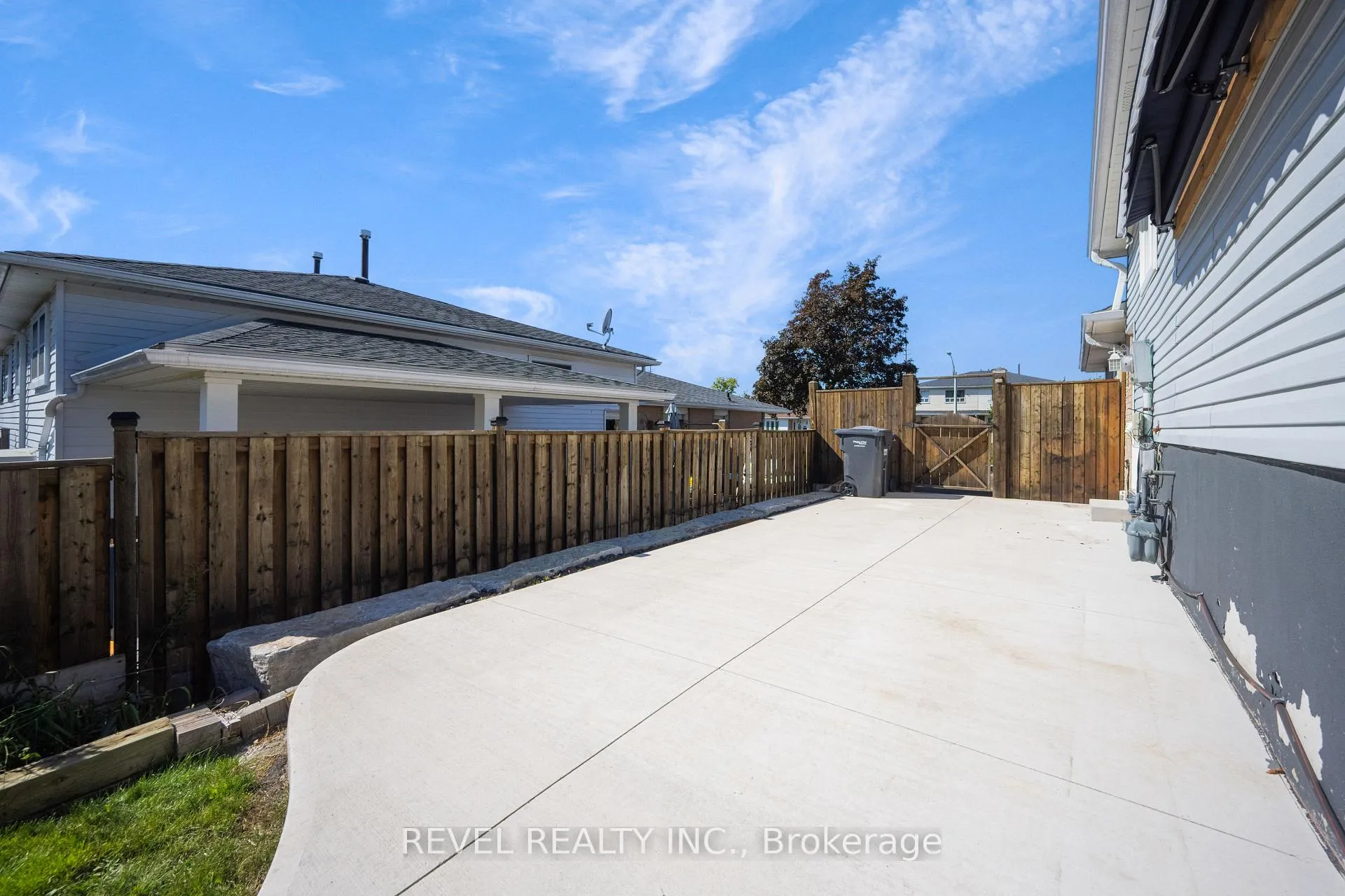 Photo 29 of 44 Marblehead Crescent, Brampton, Central Park — HOMEH