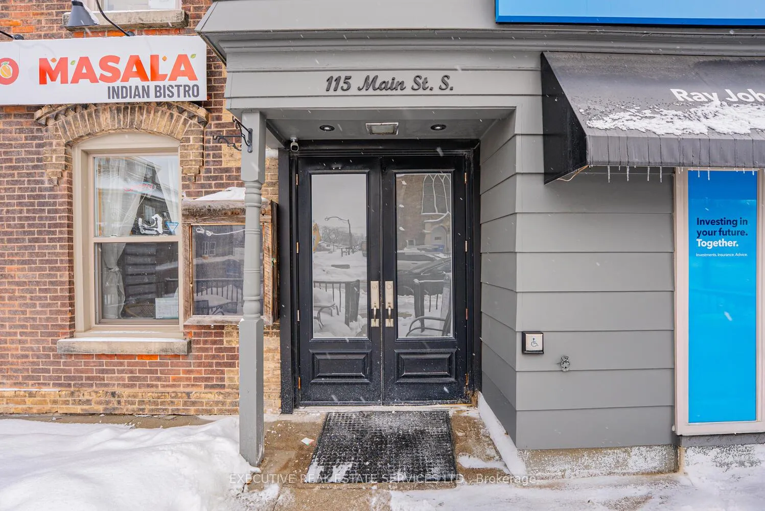 Photo 2 of Unit 1410, 26 Hanover Rd, Brampton, Queen Street Corridor — HOMEH