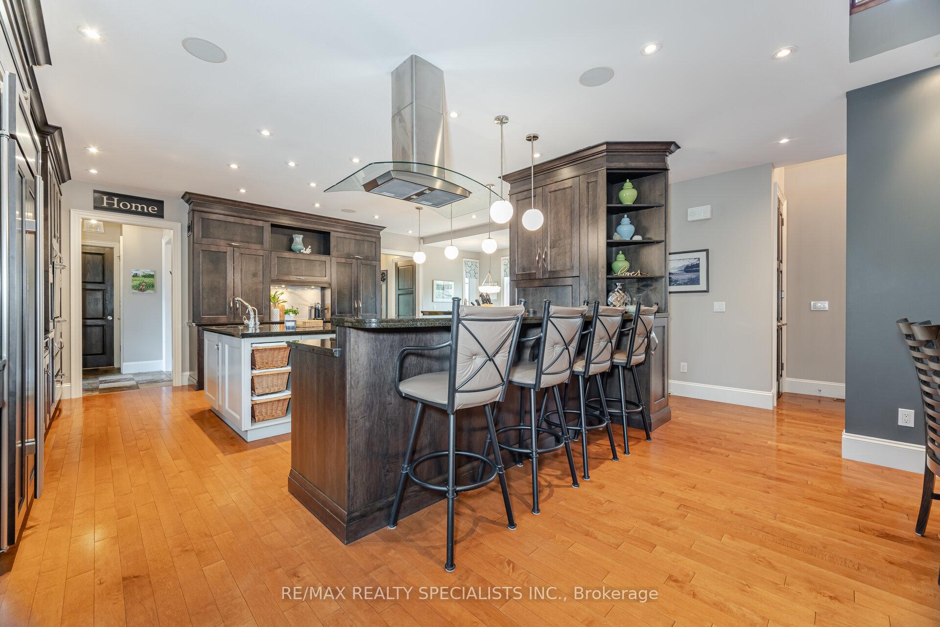 Photo 8 of 6 Oak Knoll Drive, Caledon, Palgrave — HOMEH