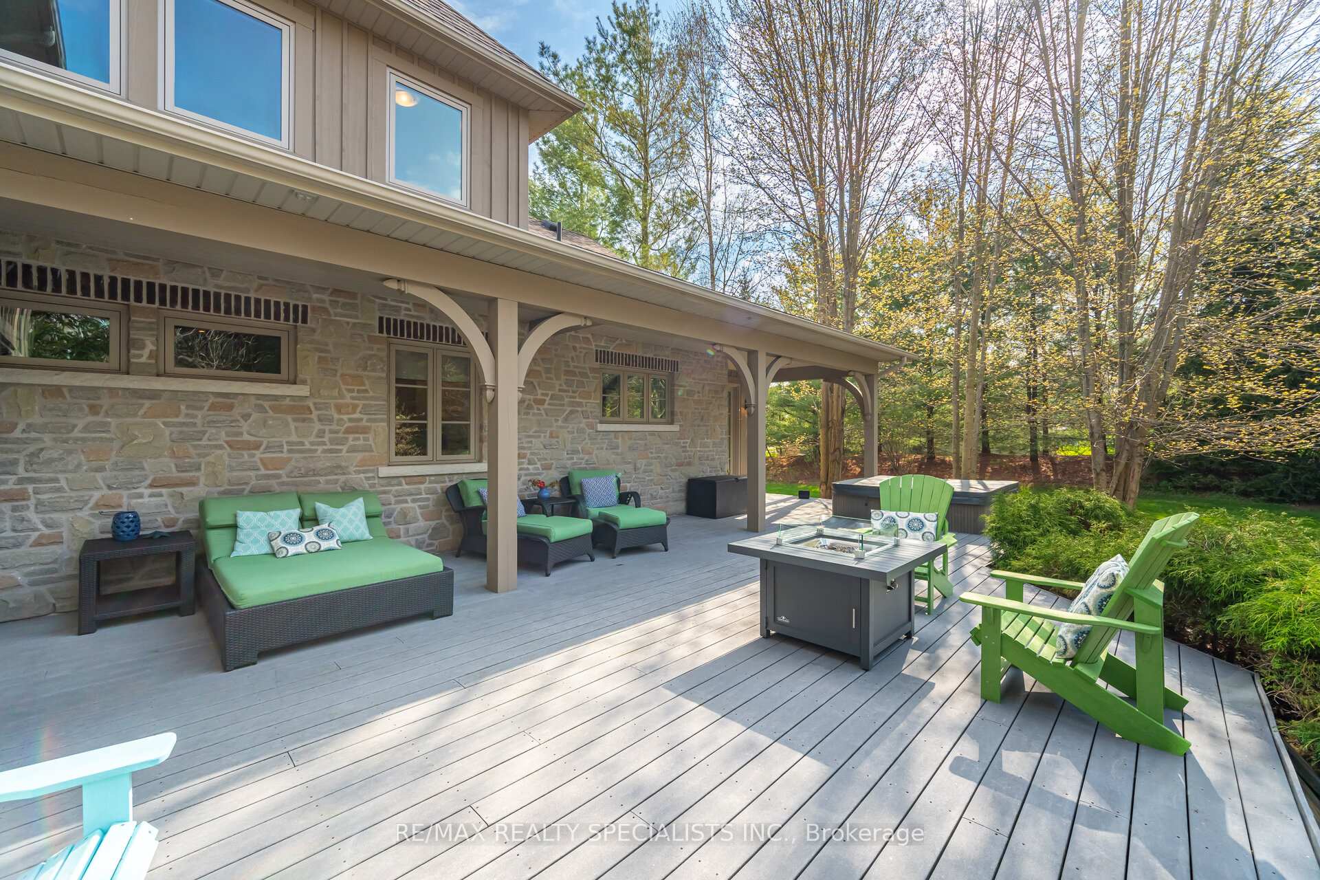 Photo 38 of 6 Oak Knoll Drive, Caledon, Palgrave — HOMEH