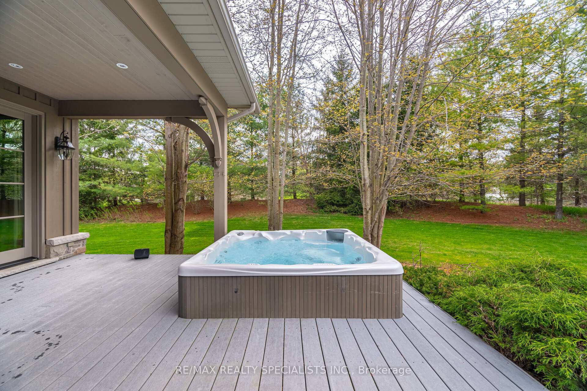 Photo 40 of 6 Oak Knoll Drive, Caledon, Palgrave — HOMEH