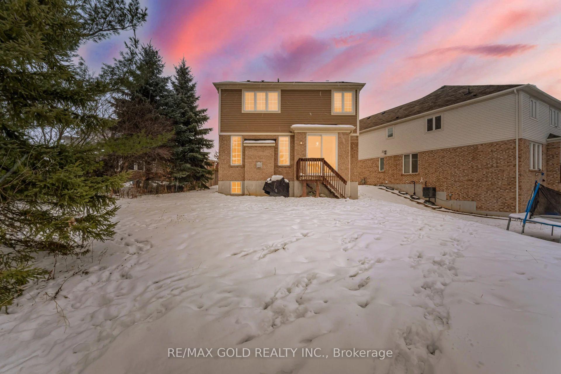Photo 23 of 190 Garth Massey Drive, Cambridge — HOMEH