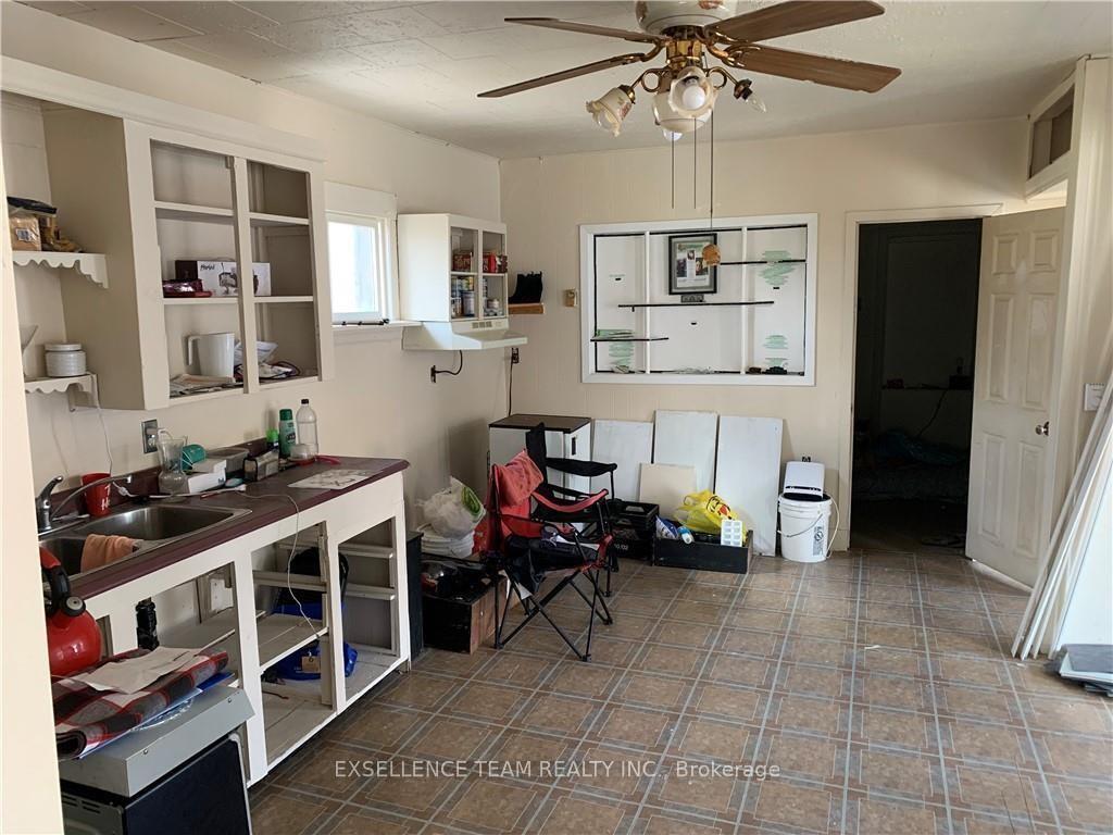 Photo 7 of 458 Third Street, Cornwall — HOMEH
