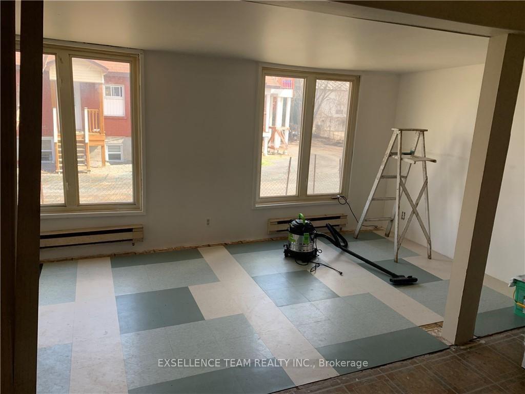 Photo 8 of 458 Third Street, Cornwall — HOMEH