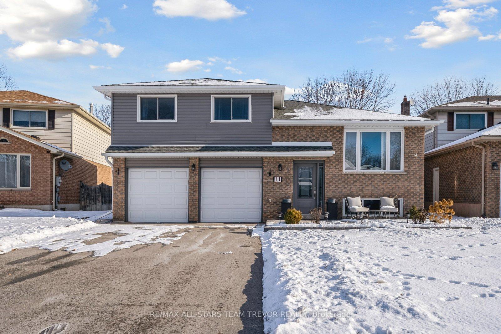 Front of 11 Windover Drive