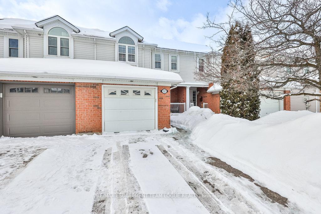 Photo 2 of 12 King William Court, Cambridge, Hespeler Village — HOMEH
