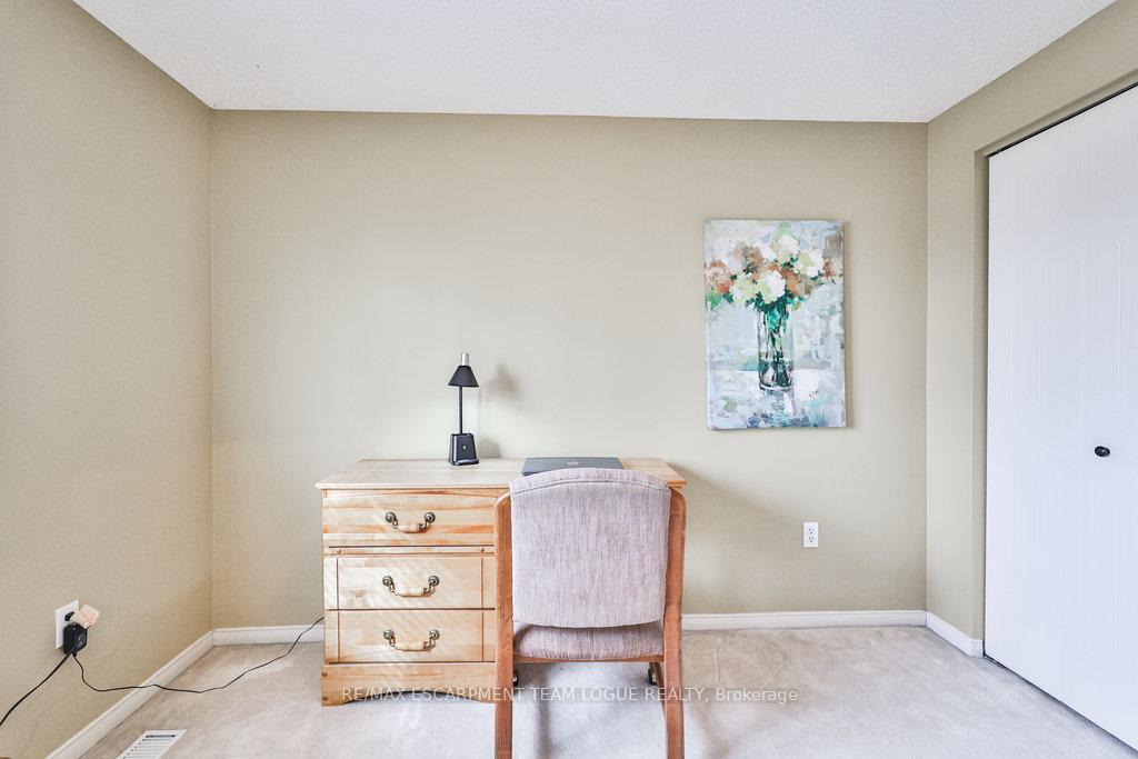 Photo 30 of 12 King William Court, Cambridge, Hespeler Village — HOMEH