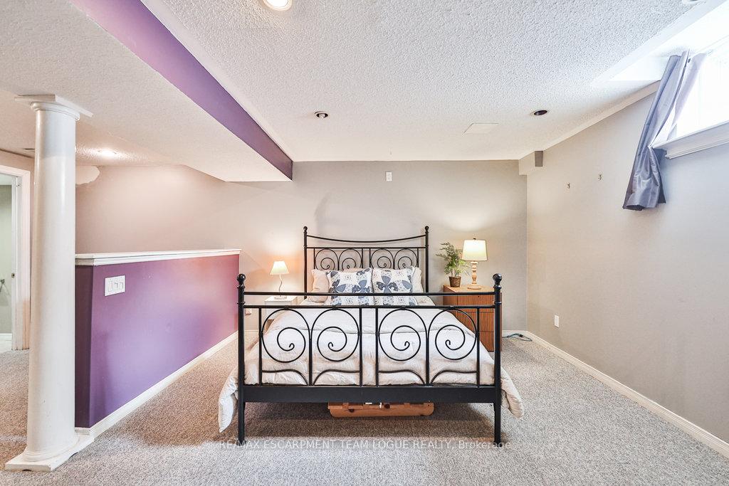 Photo 33 of 12 King William Court, Cambridge, Hespeler Village — HOMEH