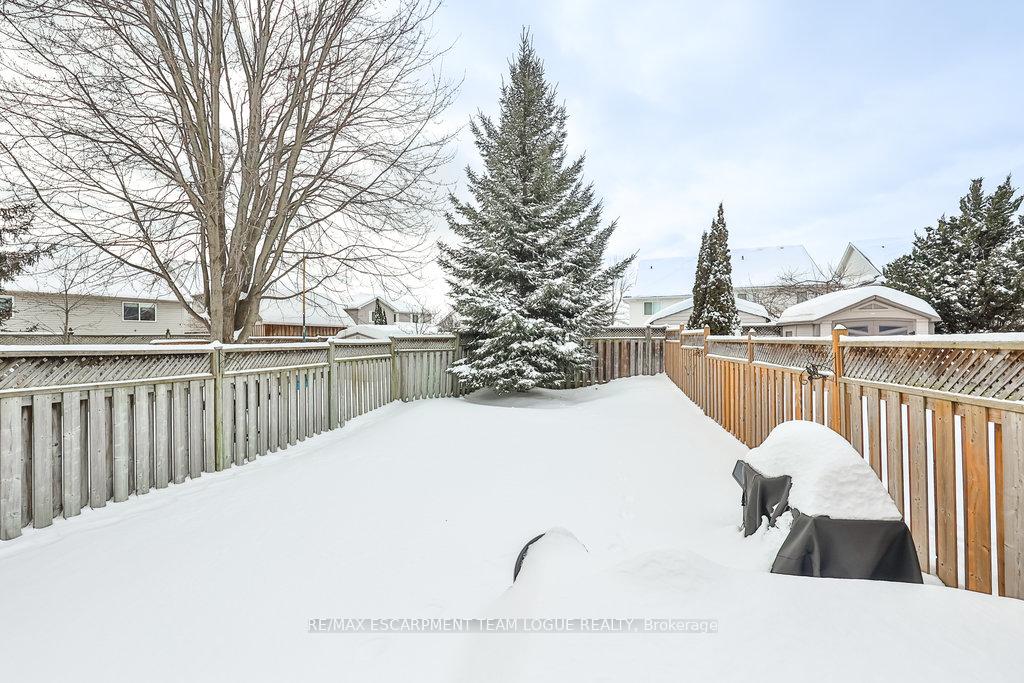 Photo 38 of 12 King William Court, Cambridge, Hespeler Village — HOMEH