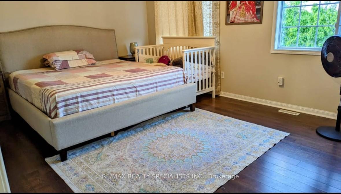 Photo 11 of 15 Bayridge Drive, Brampton, Vales of Castlemore — HOMEH