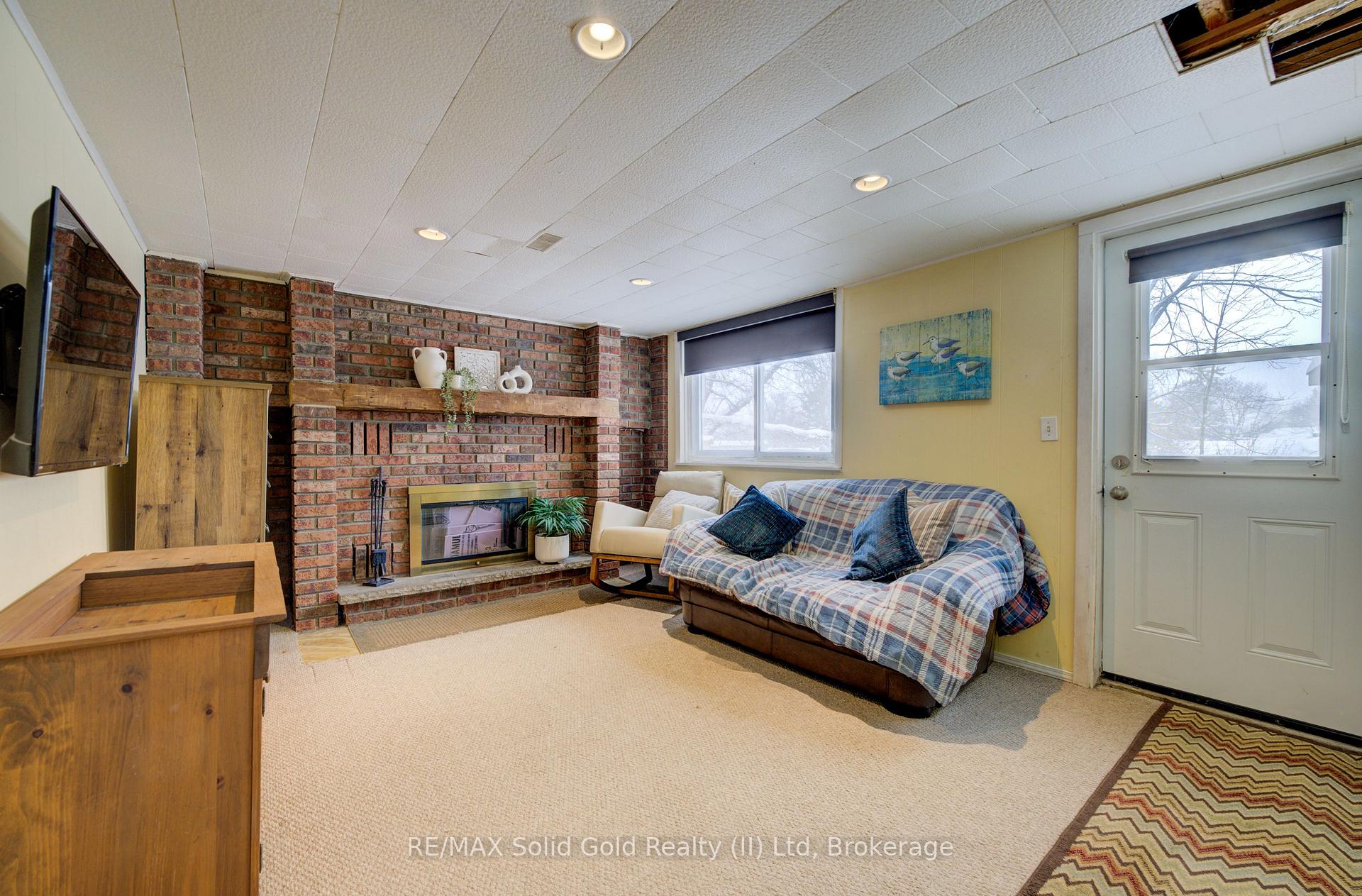 Photo 20 of 125 Rife Avenue, Cambridge — HOMEH