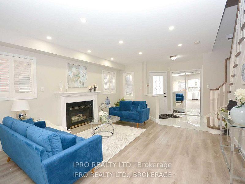 Photo 7 of 2024 Blue Jay Boulevard, Oakville, West Oak Trails — HOMEH