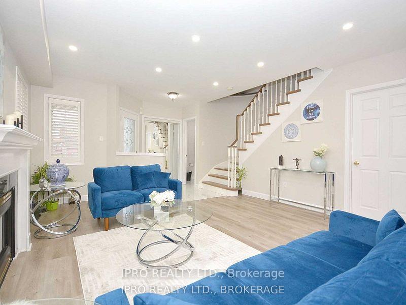 Photo 9 of 2024 Blue Jay Boulevard, Oakville, West Oak Trails — HOMEH