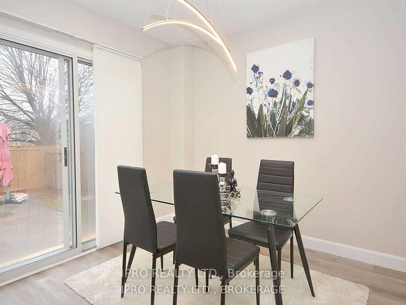 Photo 15 of 2024 Blue Jay Boulevard, Oakville, West Oak Trails — HOMEH