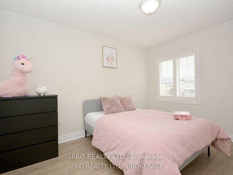 Photo 25 of 2024 Blue Jay Boulevard, Oakville, West Oak Trails — HOMEH