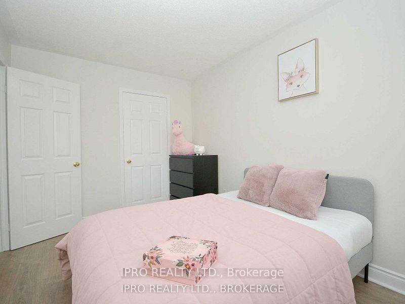 Photo 26 of 2024 Blue Jay Boulevard, Oakville, West Oak Trails — HOMEH