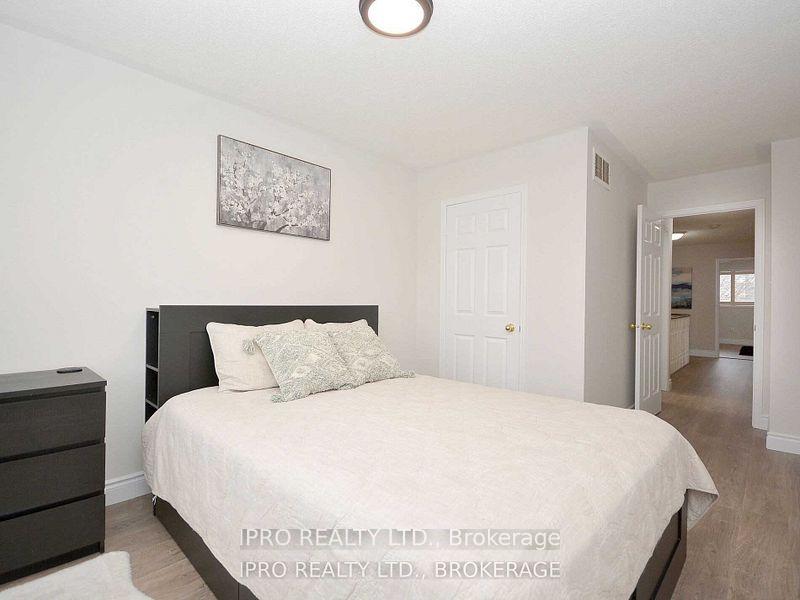 Photo 28 of 2024 Blue Jay Boulevard, Oakville, West Oak Trails — HOMEH
