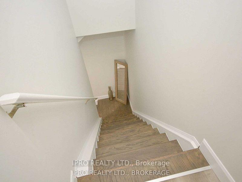 Photo 31 of 2024 Blue Jay Boulevard, Oakville, West Oak Trails — HOMEH