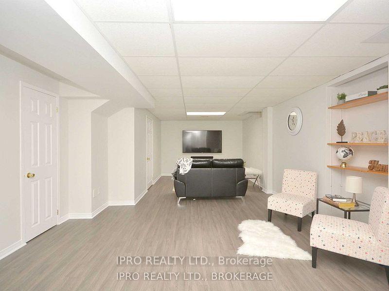 Photo 33 of 2024 Blue Jay Boulevard, Oakville, West Oak Trails — HOMEH
