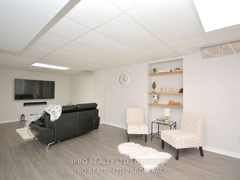 Photo 34 of 2024 Blue Jay Boulevard, Oakville, West Oak Trails — HOMEH