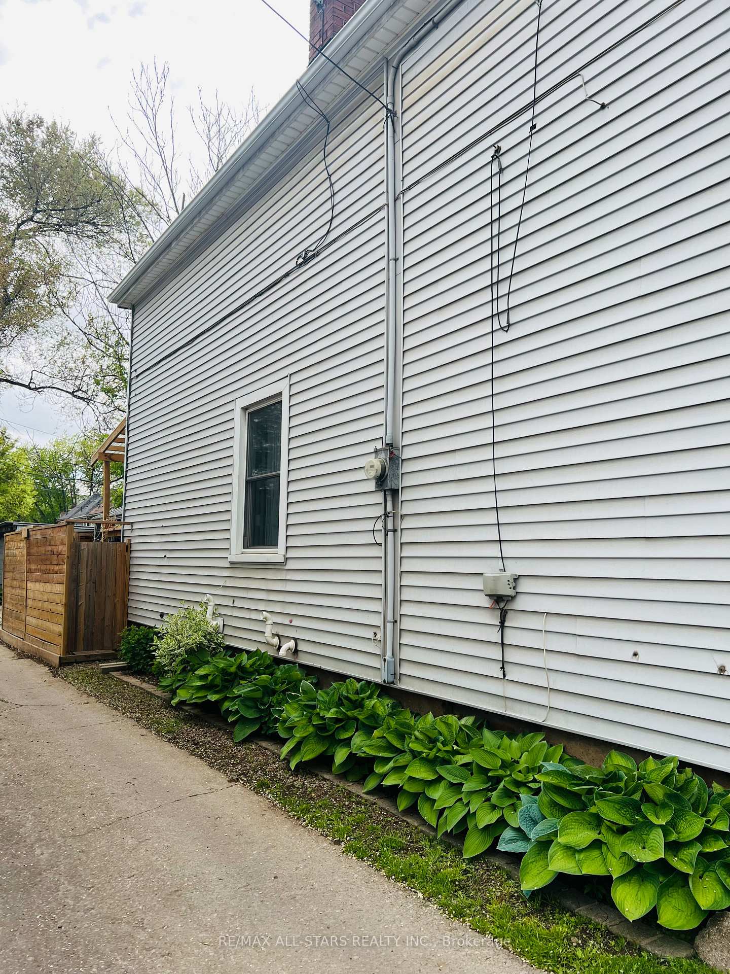 Photo 27 of 47 Douglas Avenue, Hamilton, Industrial Sector — HOMEH