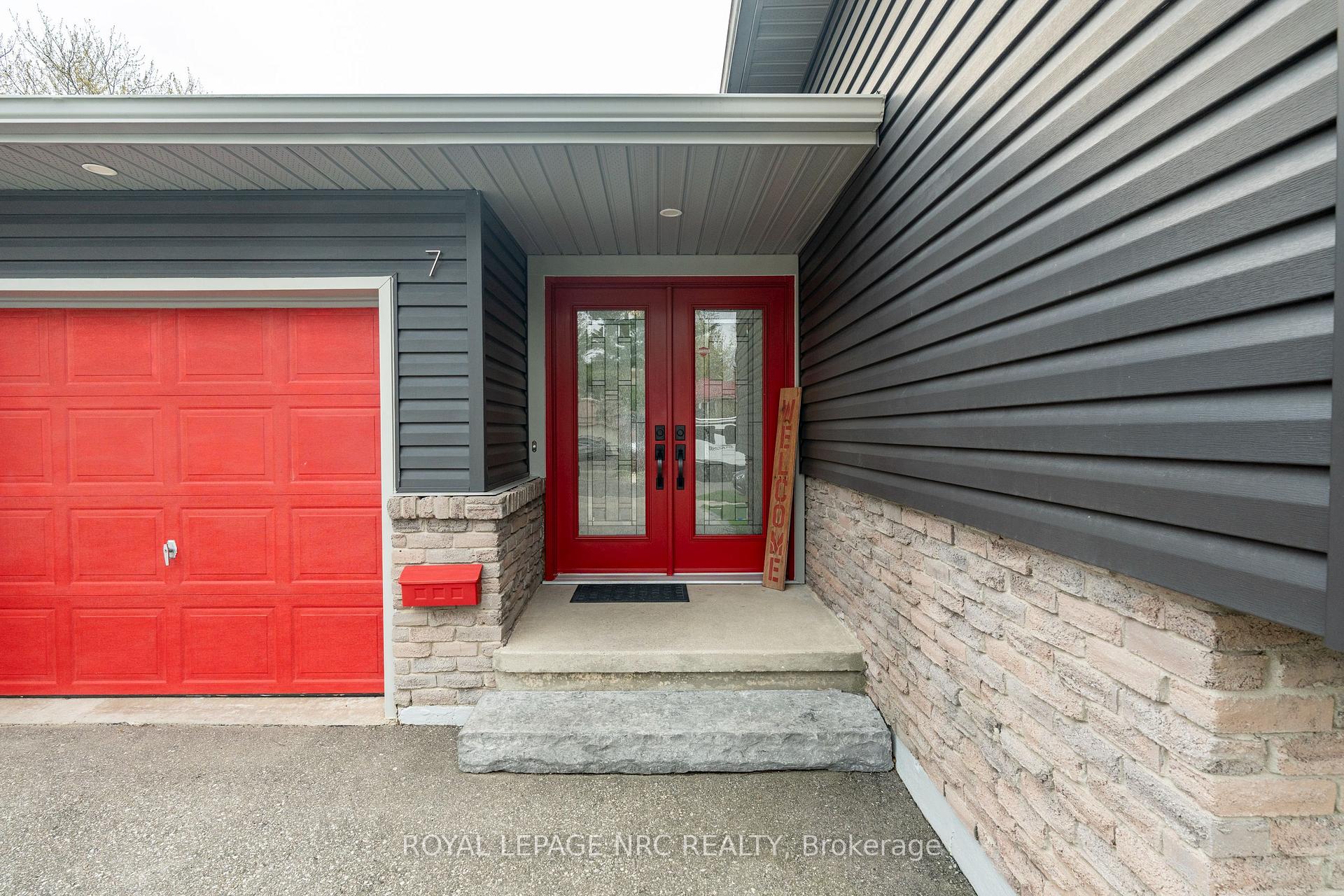 Photo 2 of 7 Fairmeadow Drive, Guelph, Willow West/Sugarbush/West Acres — HOMEH