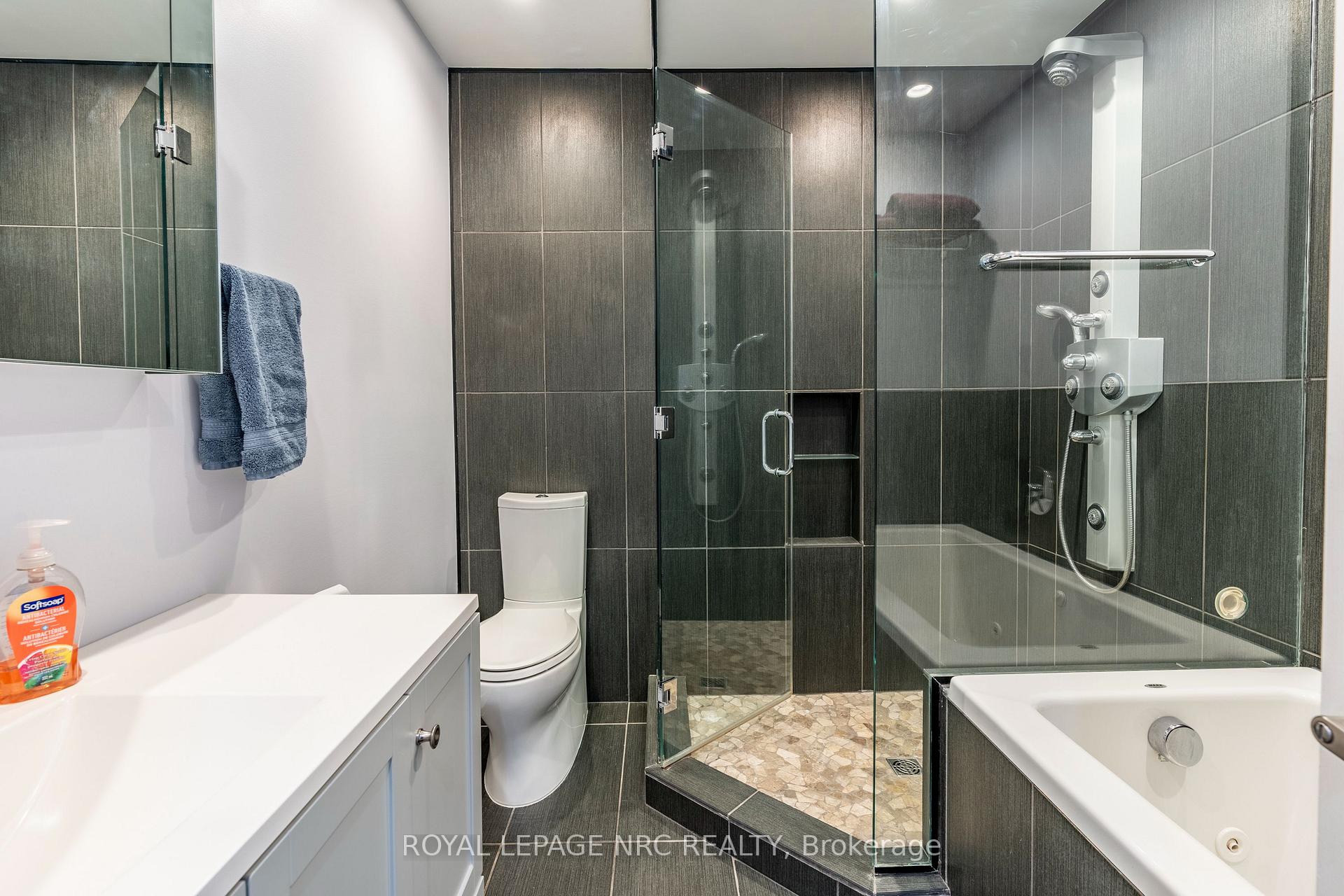 Photo 11 of 7 Fairmeadow Drive, Guelph, Willow West/Sugarbush/West Acres — HOMEH