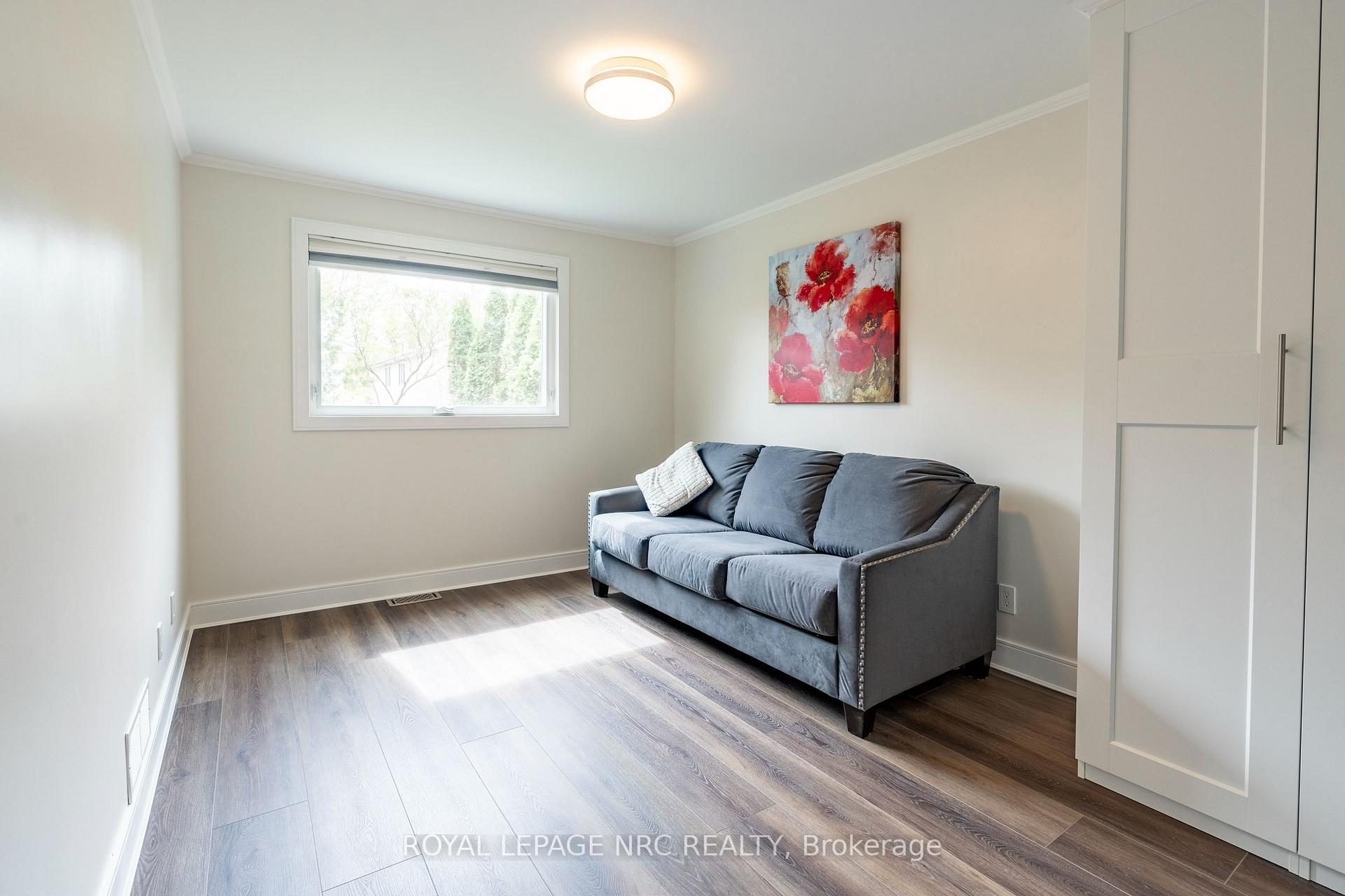 Photo 12 of 7 Fairmeadow Drive, Guelph, Willow West/Sugarbush/West Acres — HOMEH