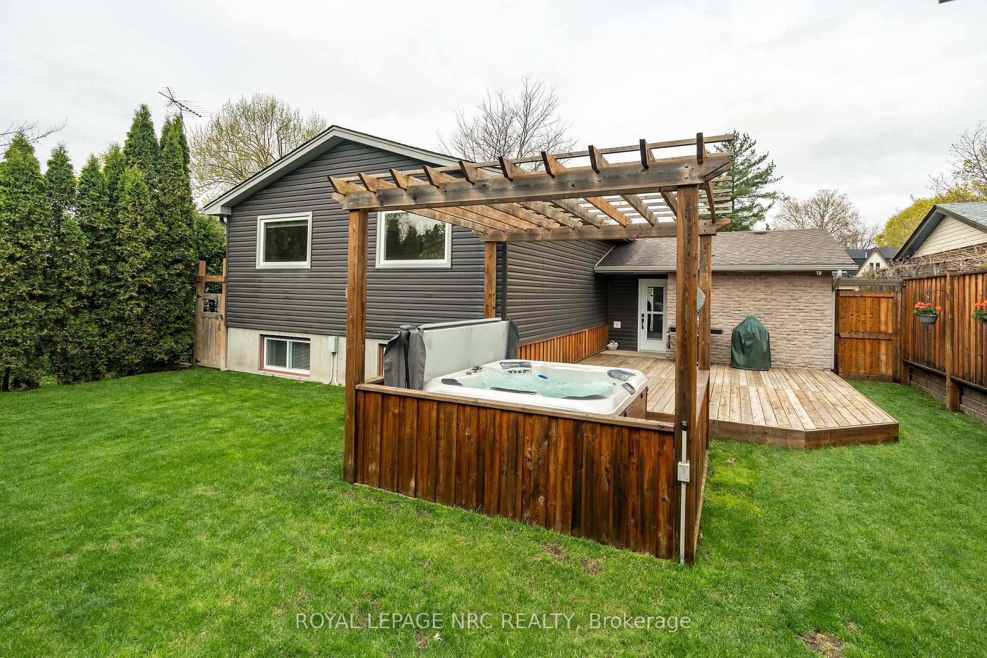 Photo 28 of 7 Fairmeadow Drive, Guelph, Willow West/Sugarbush/West Acres — HOMEH