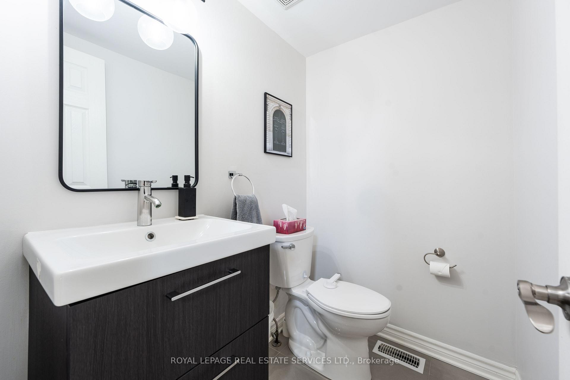 Photo 18 of 51 Waterbury Street, Caledon, Bolton East — HOMEH