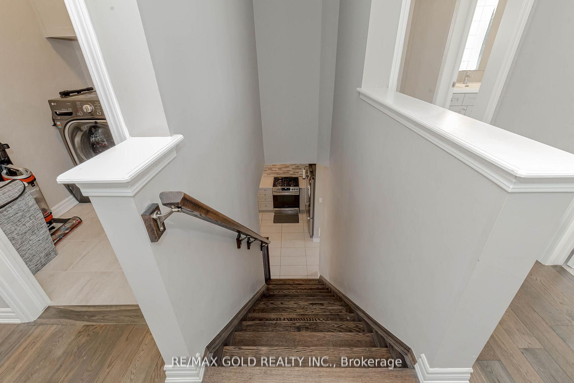 Photo 20 of 64 Wannamaker Crescent, Cambridge, Hagey — HOMEH