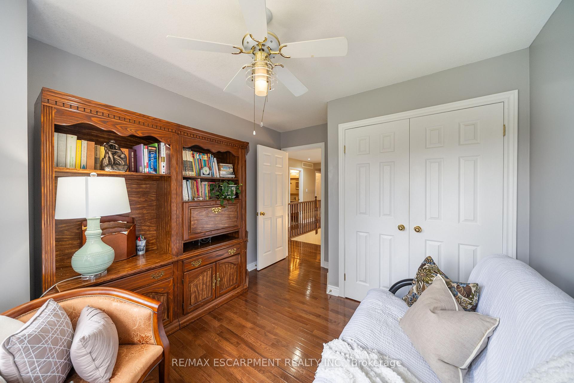 Photo 26 of 51 Orchard Drive, Hamilton, Ancaster — HOMEH