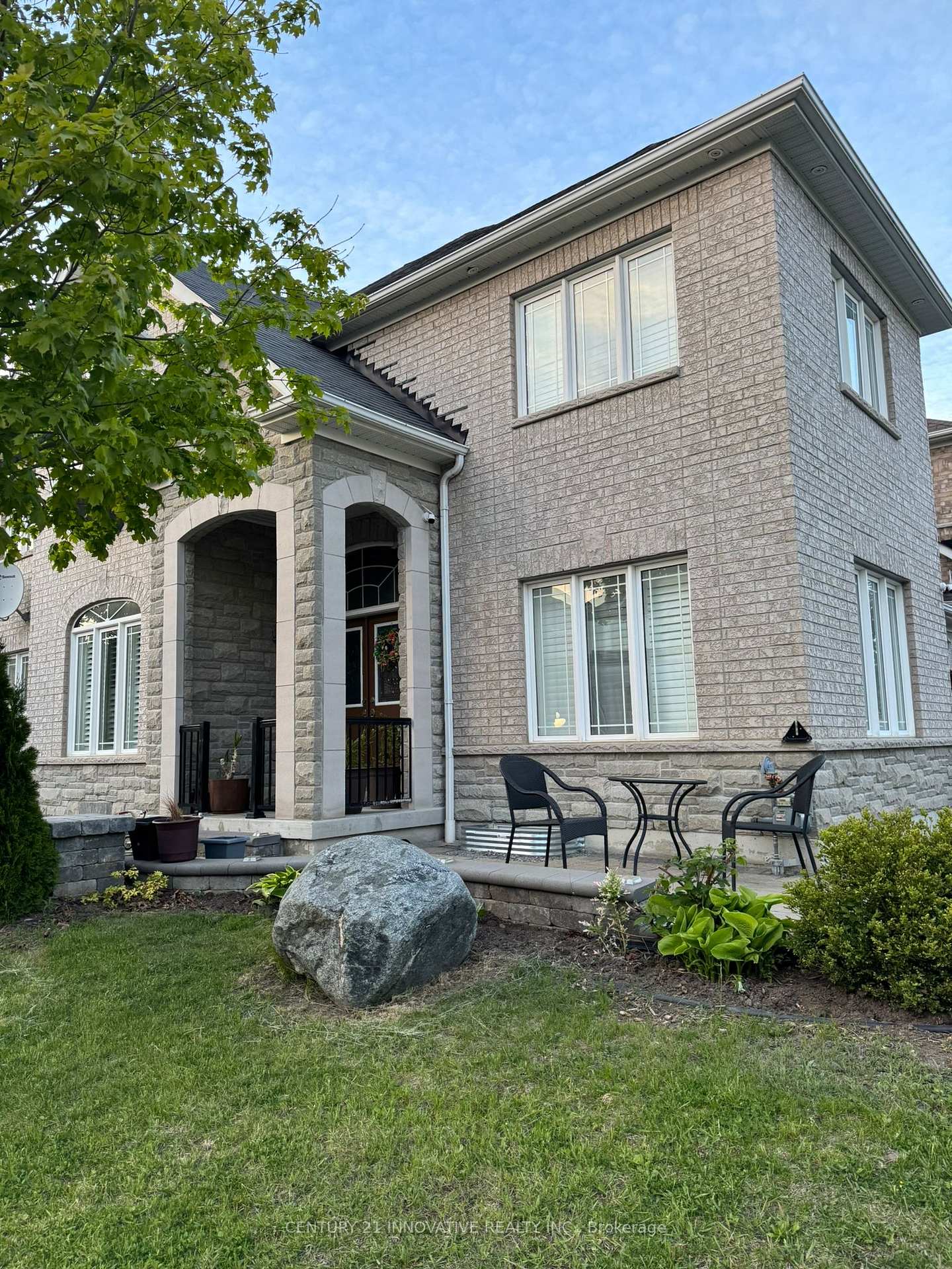 Photo 16 of 12 Brider Crescent, Ajax, Northeast Ajax — HOMEH