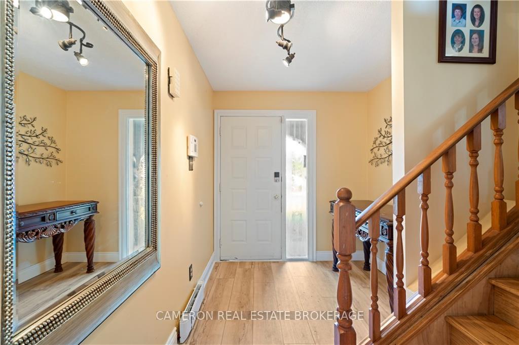 Photo 3 of 411 Meadowvale Crescent, Cornwall — HOMEH