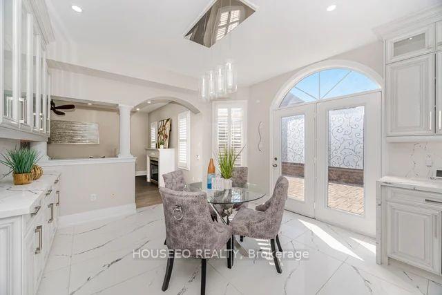 Photo 13 of 2 Richgrove Drive, Brampton, Vales of Castlemore — HOMEH