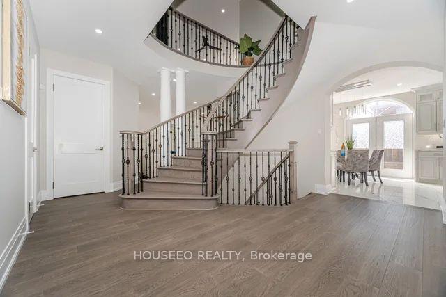 Photo 18 of 2 Richgrove Drive, Brampton, Vales of Castlemore — HOMEH