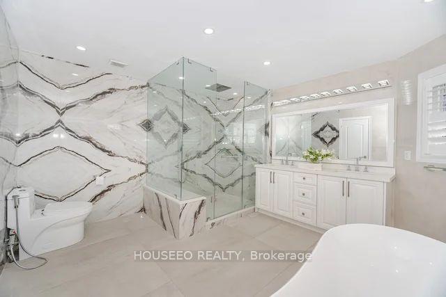Photo 23 of 2 Richgrove Drive, Brampton, Vales of Castlemore — HOMEH