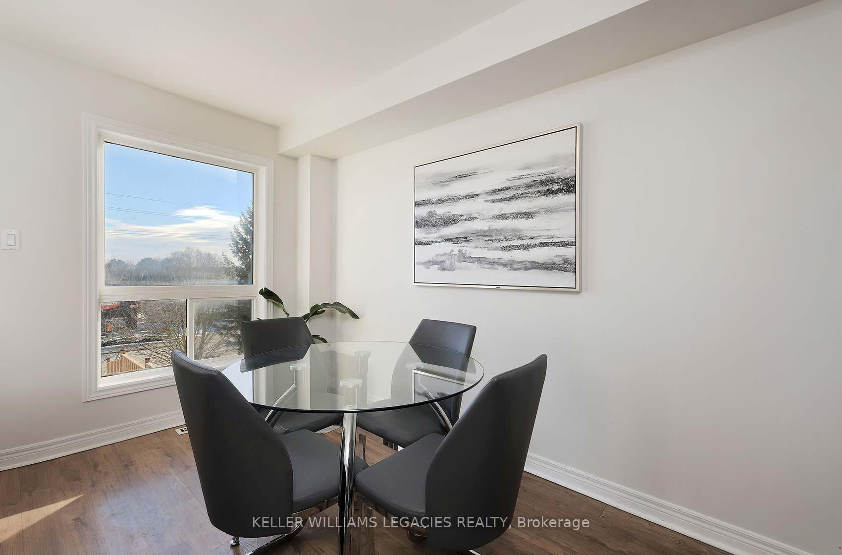 Photo 10 of 45 Lancaster Court, Georgina, Keswick South — HOMEH