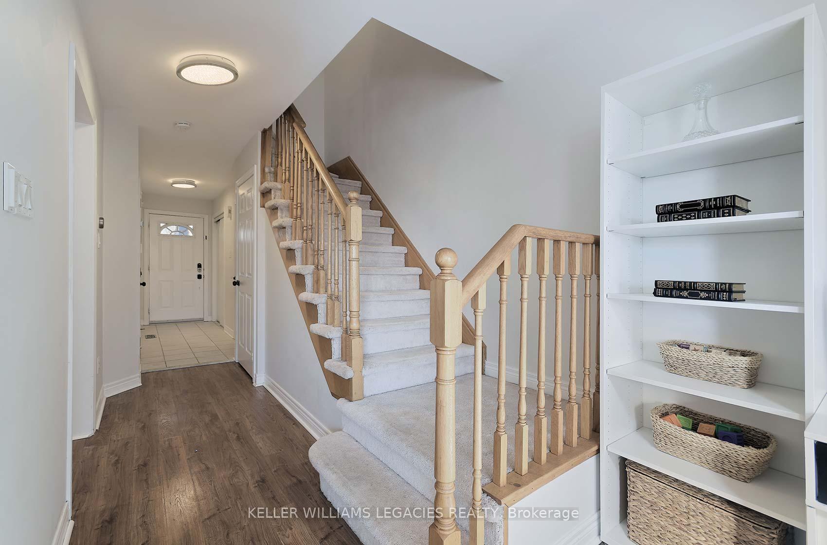 Photo 16 of 45 Lancaster Court, Georgina, Keswick South — HOMEH