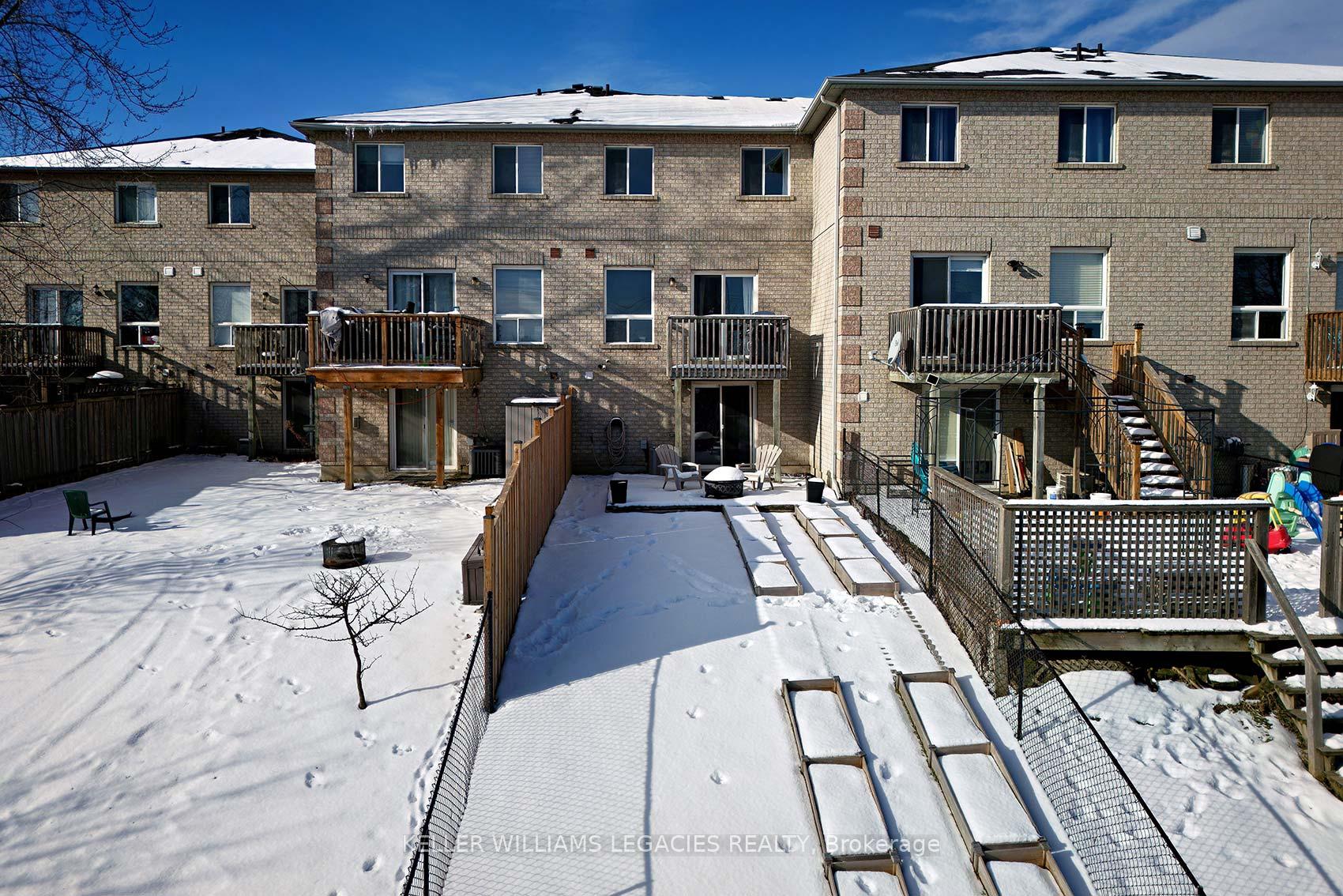 Photo 35 of 45 Lancaster Court, Georgina, Keswick South — HOMEH