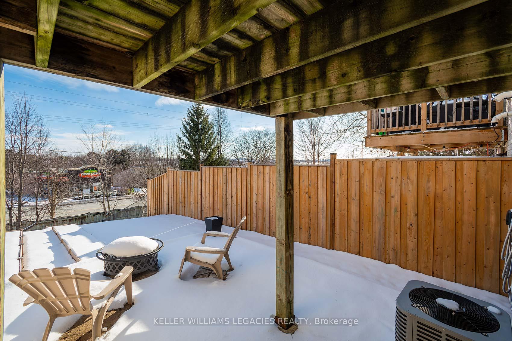 Photo 36 of 45 Lancaster Court, Georgina, Keswick South — HOMEH