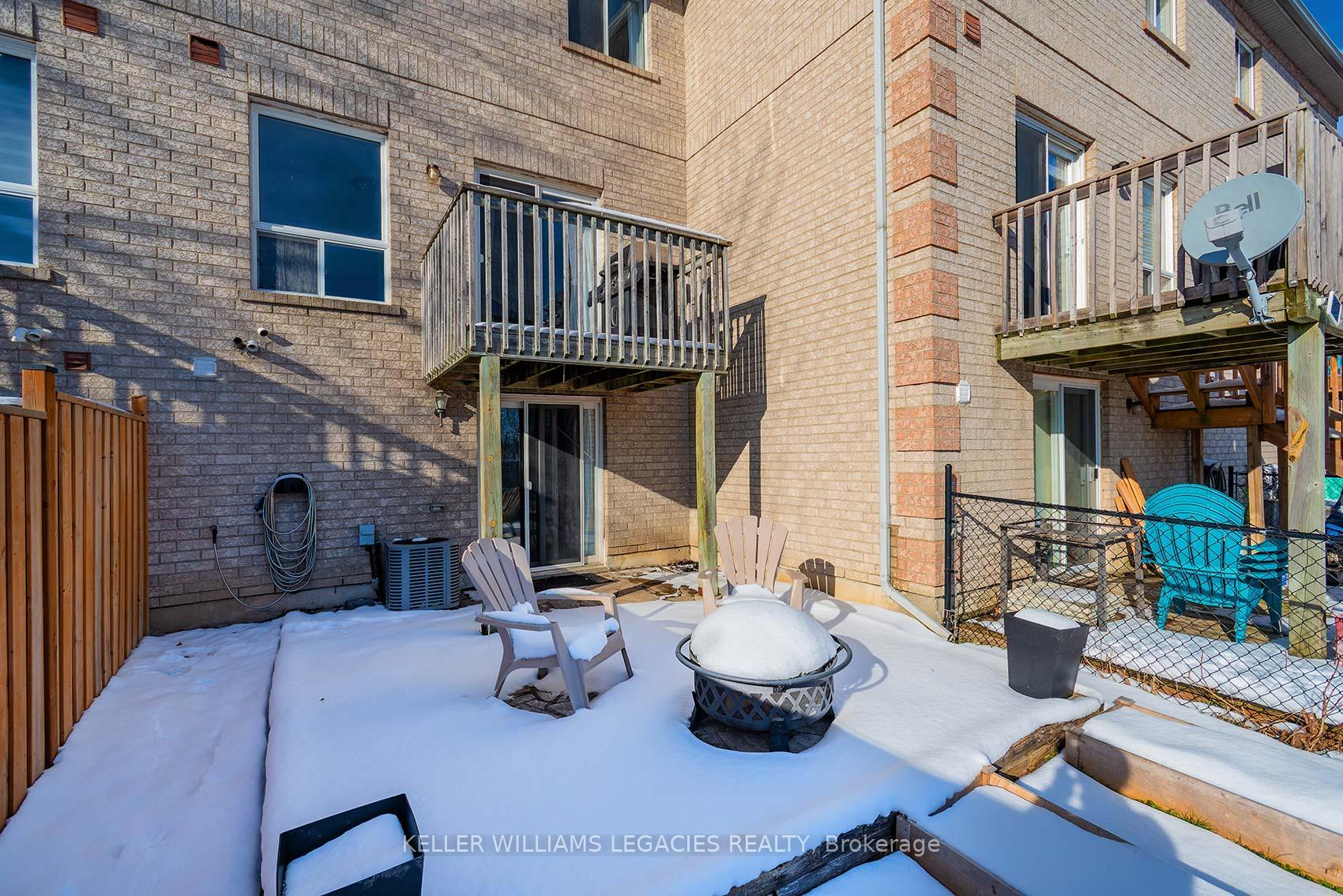 Photo 37 of 45 Lancaster Court, Georgina, Keswick South — HOMEH