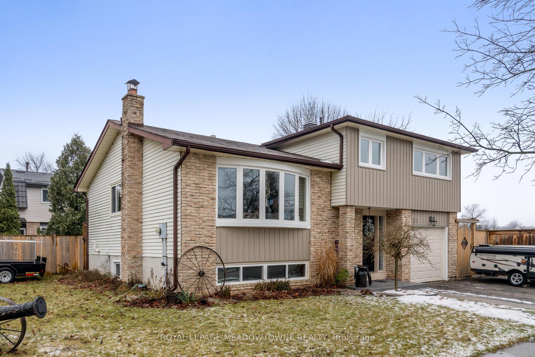 Photo 1 of 11 Wright Avenue, Halton Hills, Acton — HOMEH