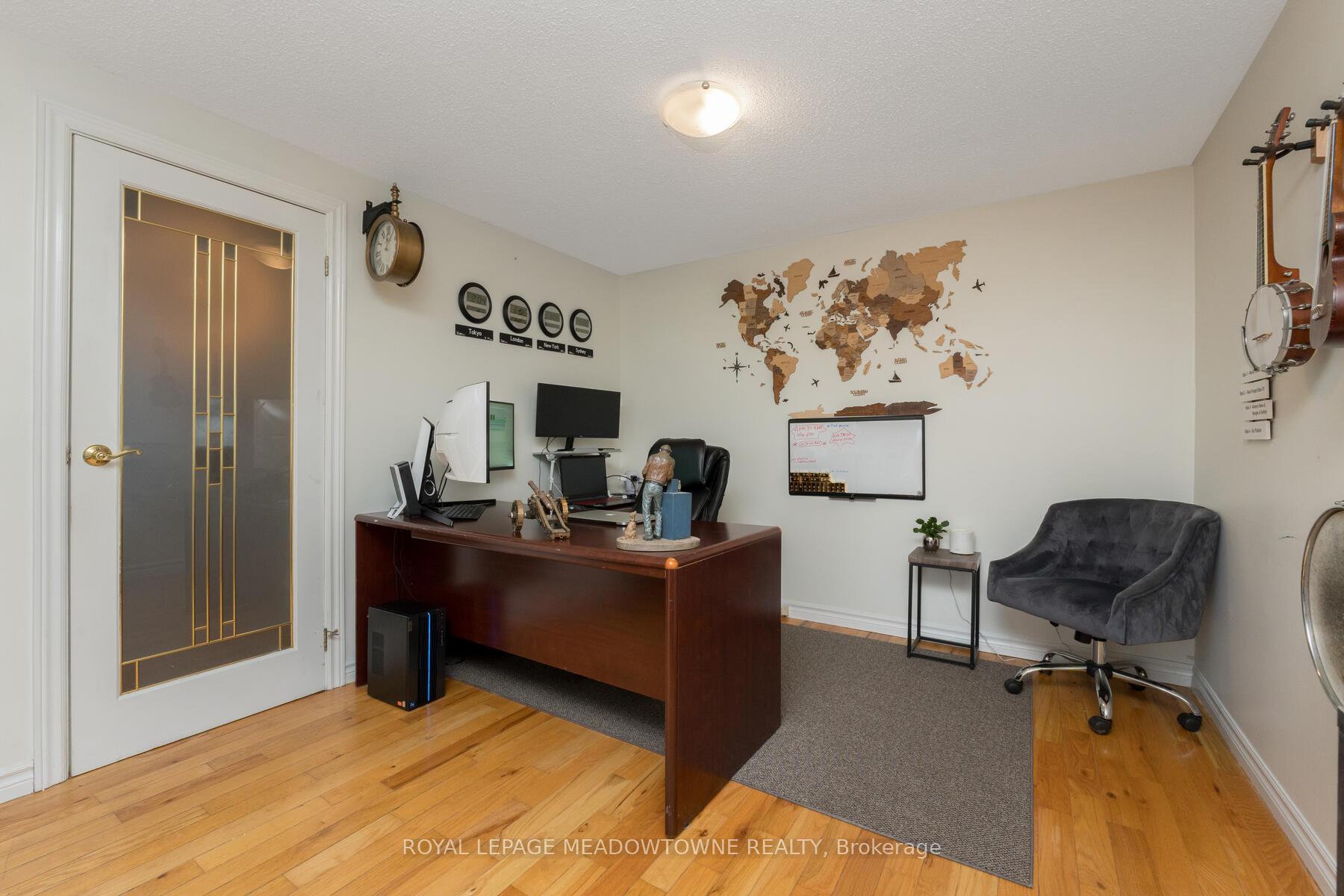 Photo 18 of 11 Wright Avenue, Halton Hills, Acton — HOMEH