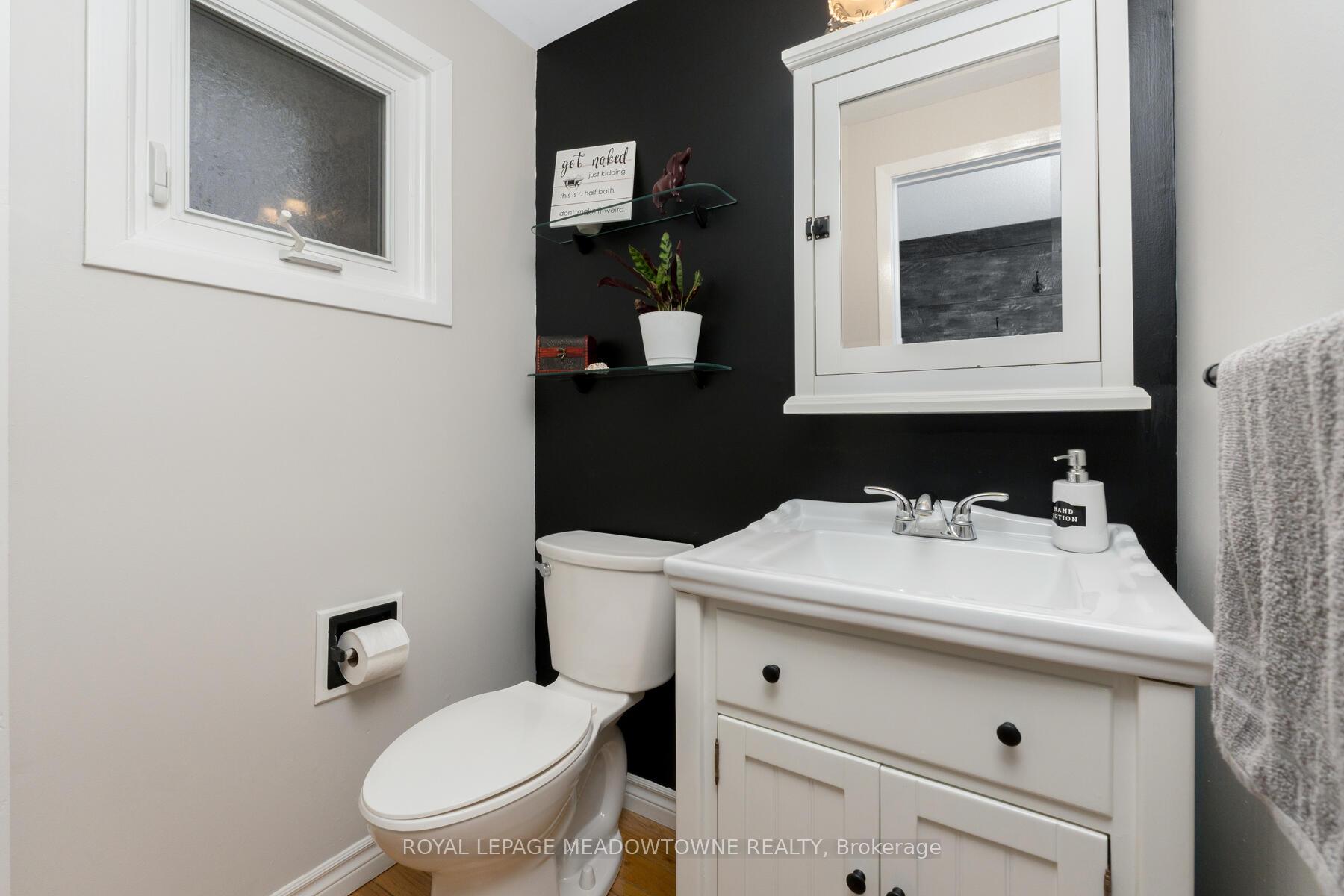 Photo 19 of 11 Wright Avenue, Halton Hills, Acton — HOMEH